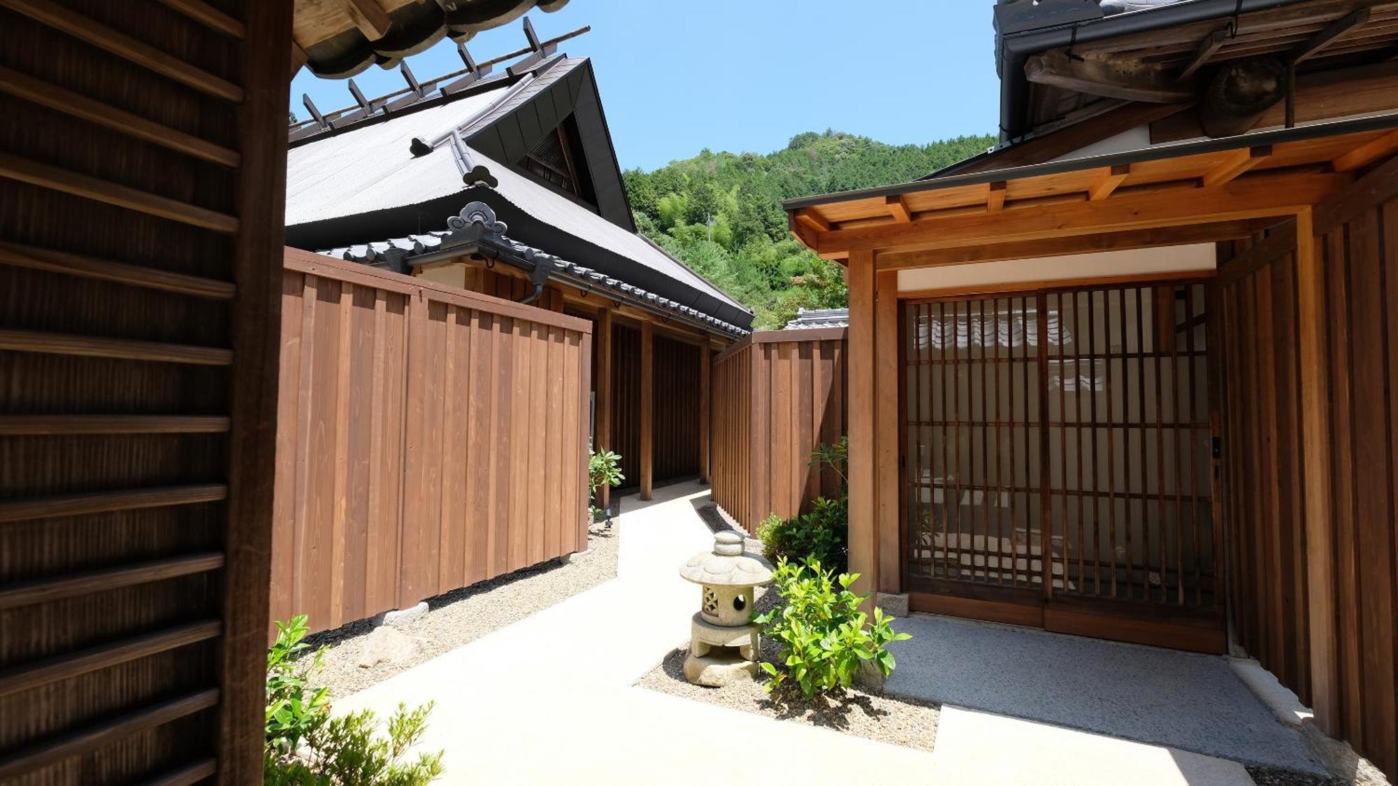 Satoyama Hotel Kanenone Tamba 米原 外观 照片